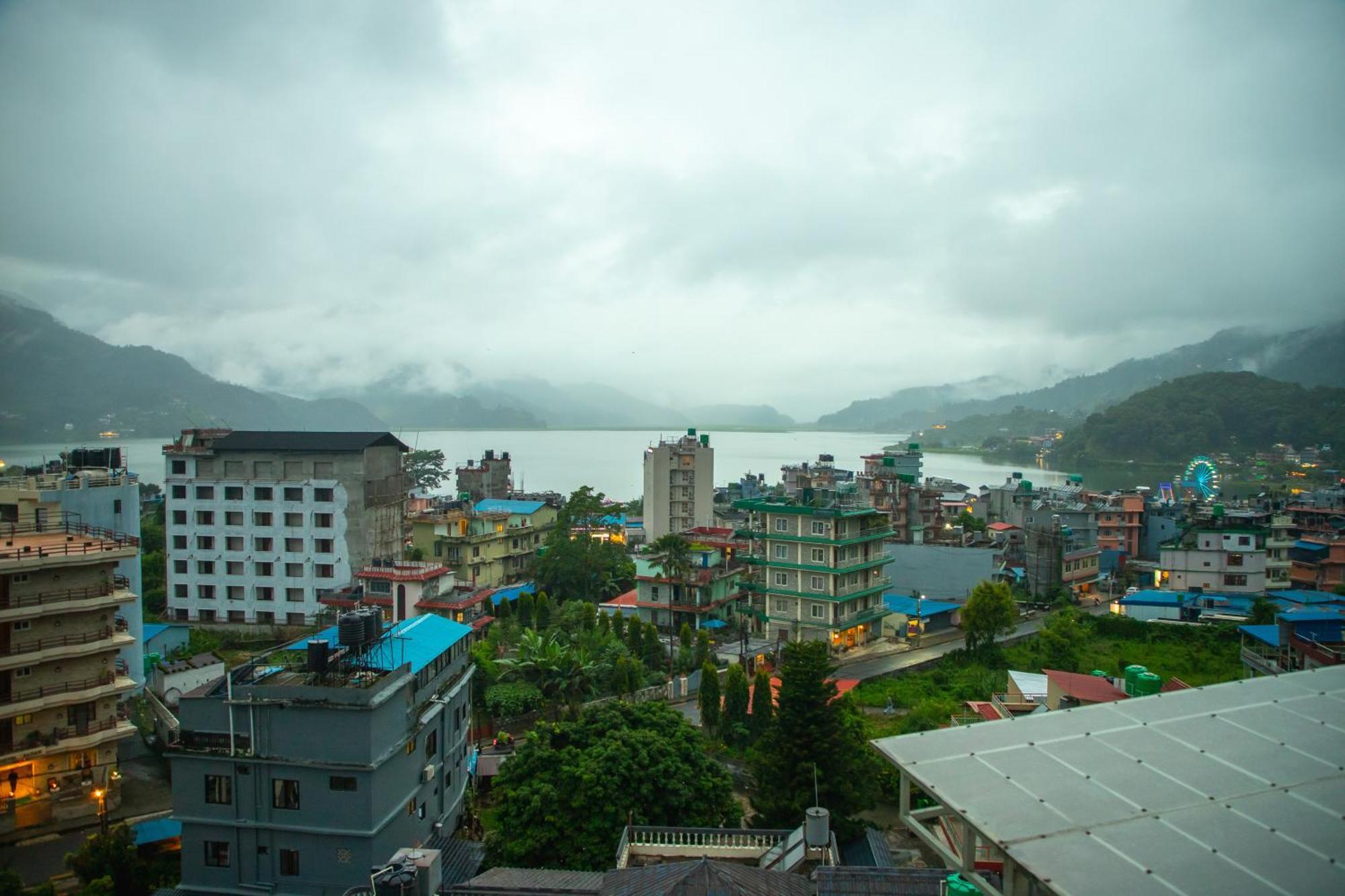 Chautari Boutique Hotel Pokhara Kültér fotó