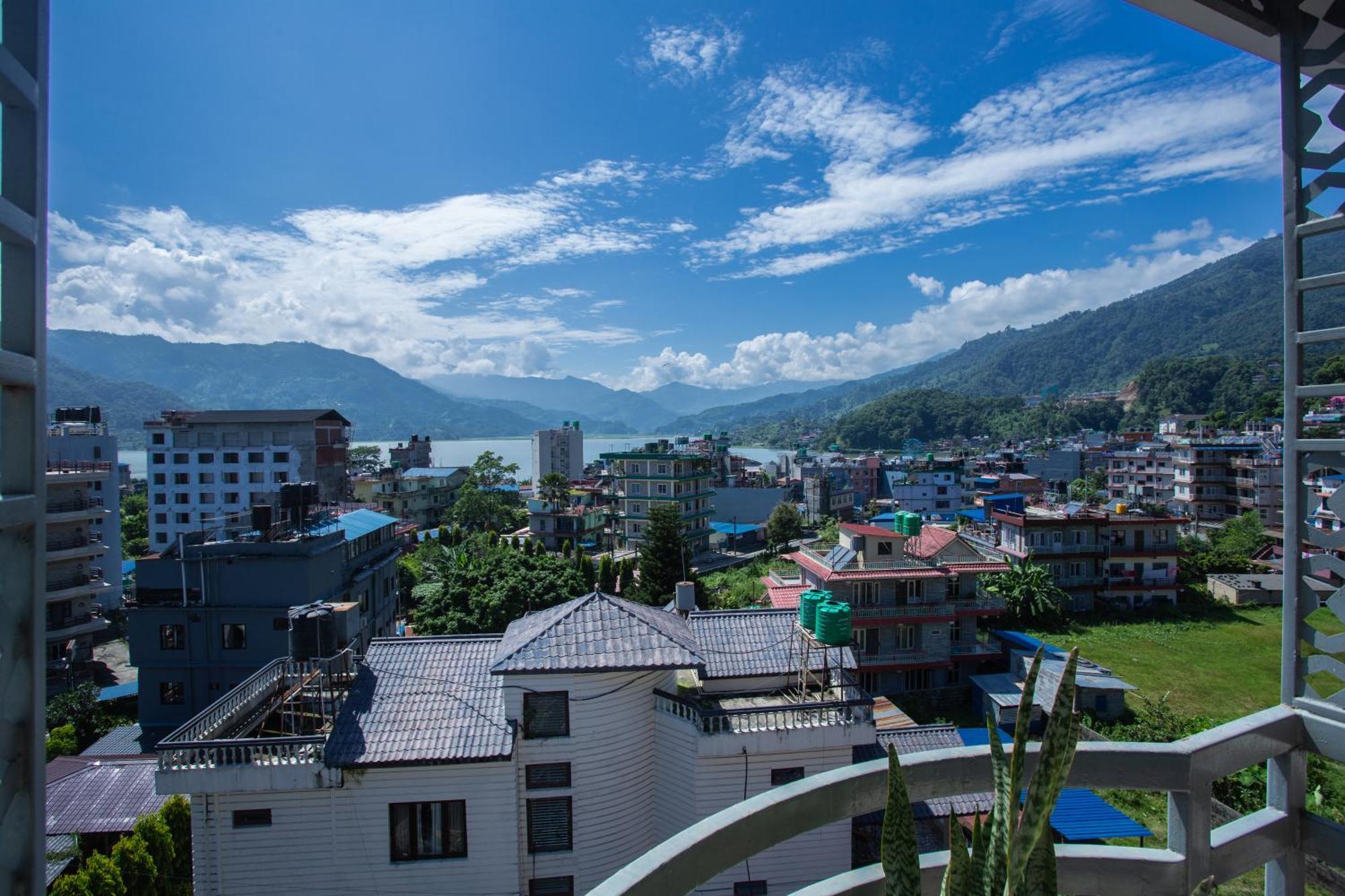 Chautari Boutique Hotel Pokhara Kültér fotó